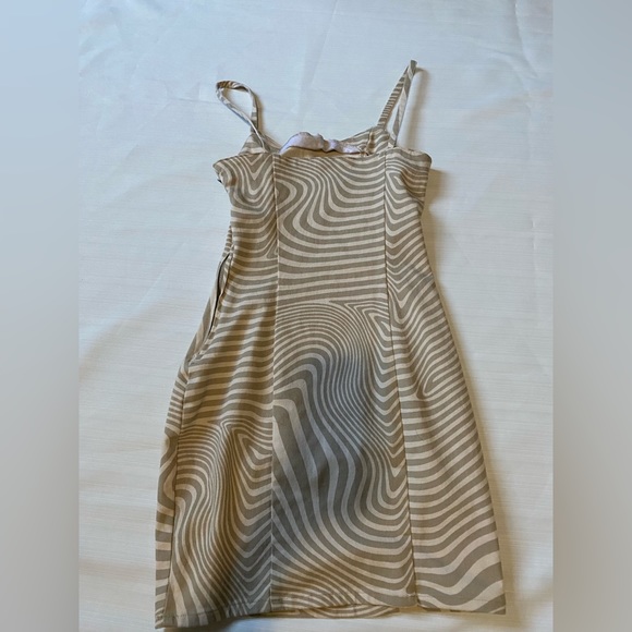 h&m tight curvy dress - Picture 3 of 3